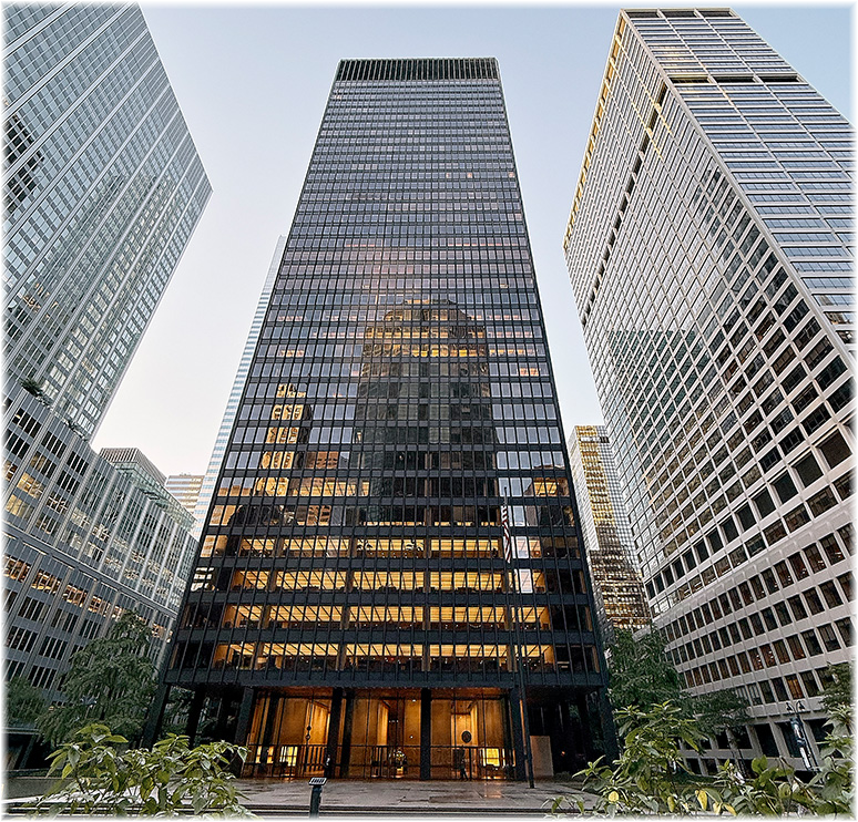 A Fully<br />
Integrated<br />
Multi-Family <br />
Office Image